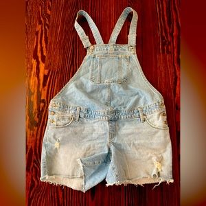 Isabel Maternity Short Overalls Size 6